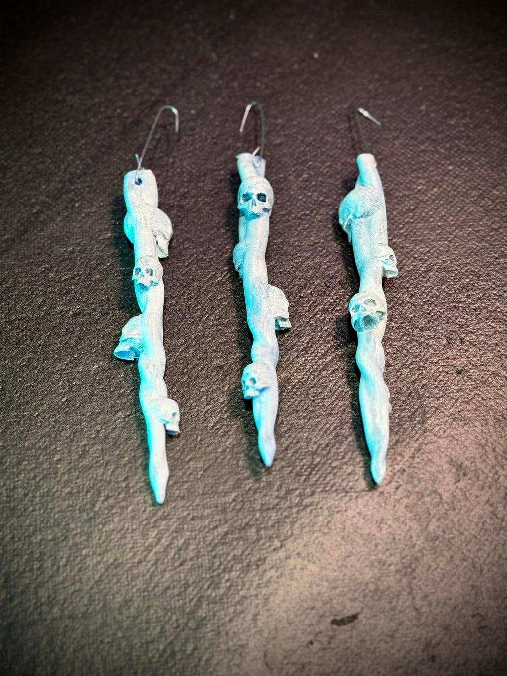 Icyskull - Skull Christmas Ornaments and Hanging Decorations (unpainted)