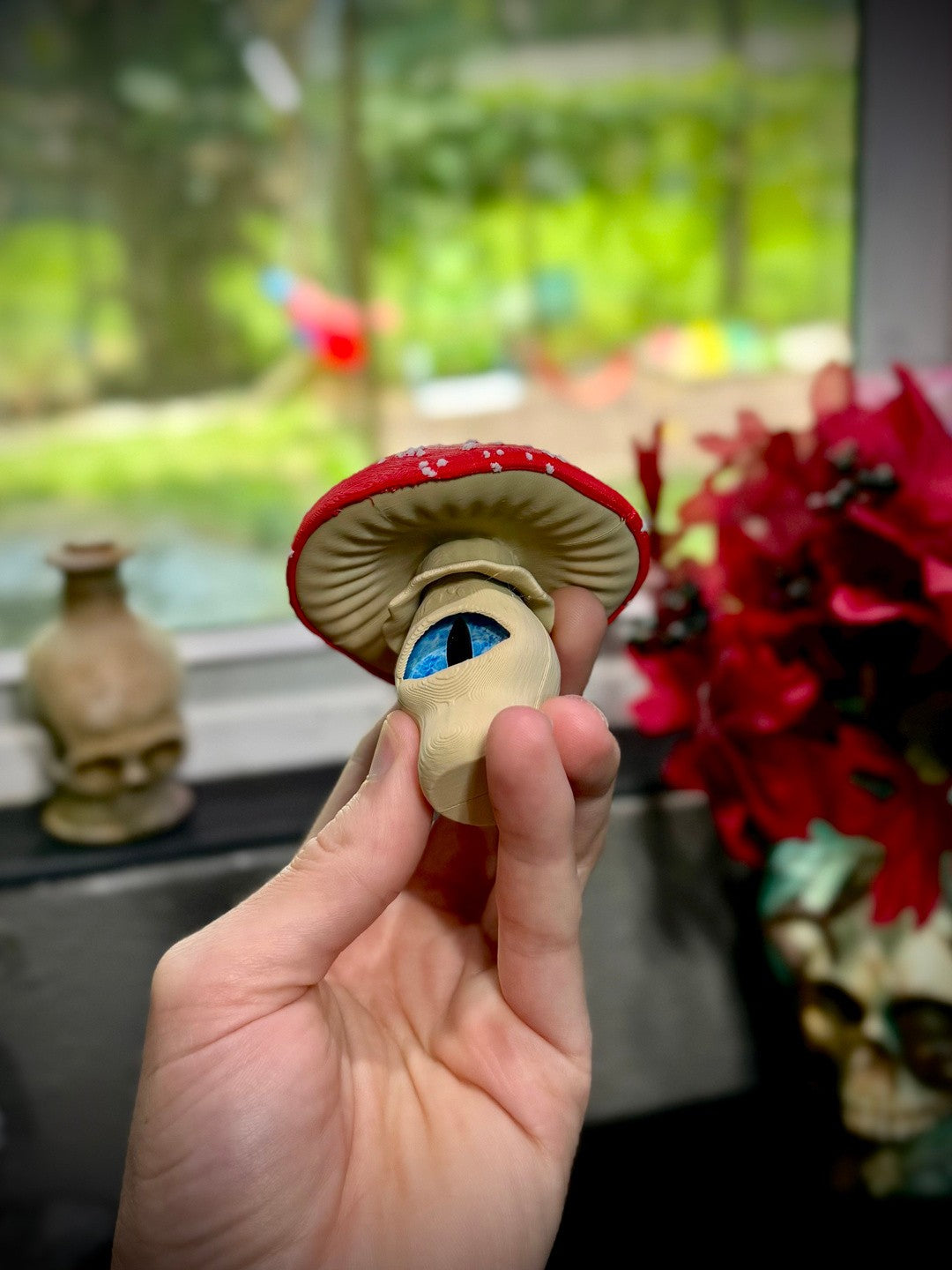 All Seeing Mushroom - Mushroom with Magical Eye (unpainted)