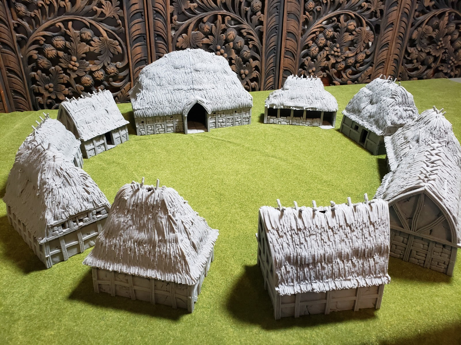 Rural Peasant Village - Dark Age Grass Huts - Country Hamlet Tabletop Terrain