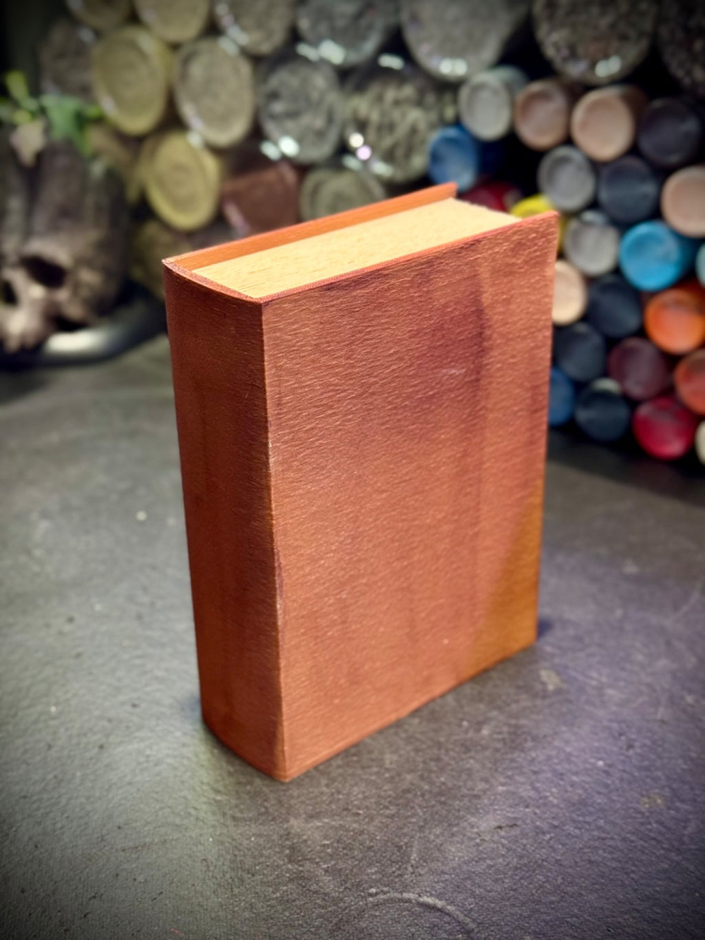 The Book Box - Secret Bookshelf Holder - Case for DnD Models and Dice (unpainted)