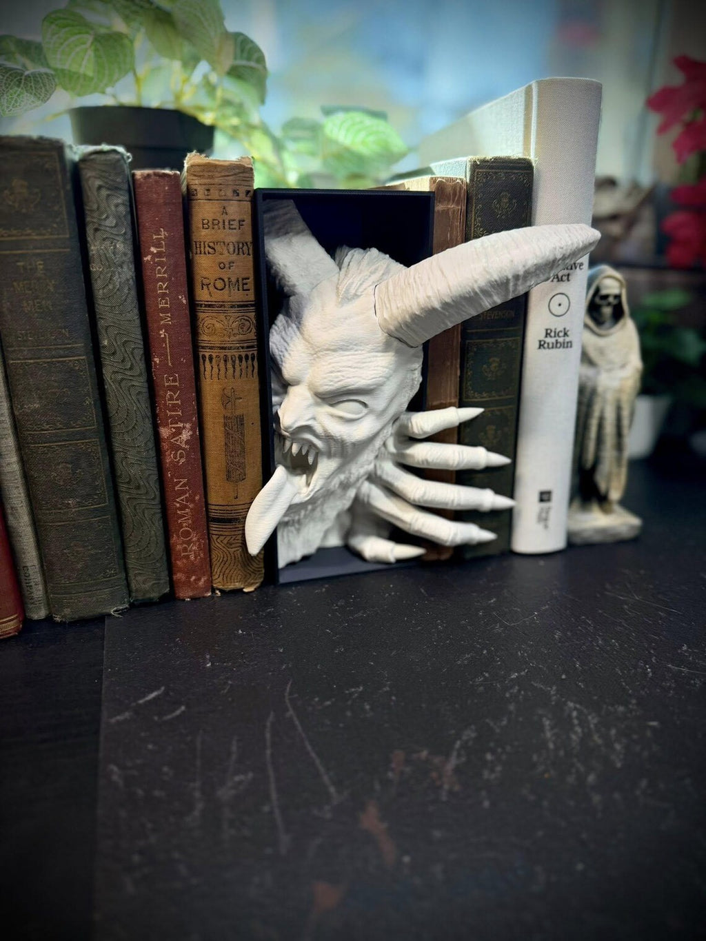 Krampus Book Nook,- Horror Christmas, - Bookshelf Art (unpainted)