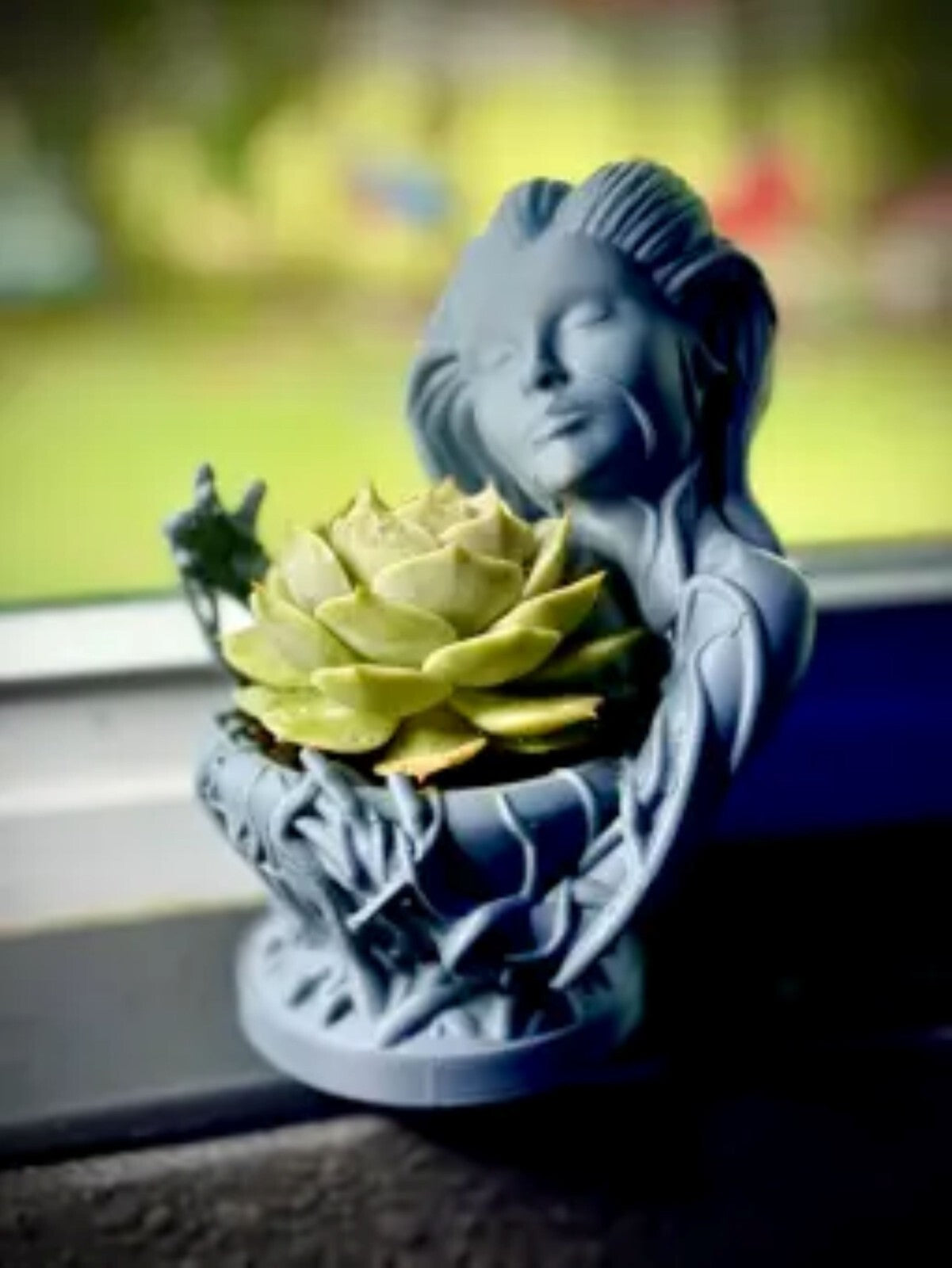 Mother Nature Planter with Drainage and Saucer - Large Lotus Holder