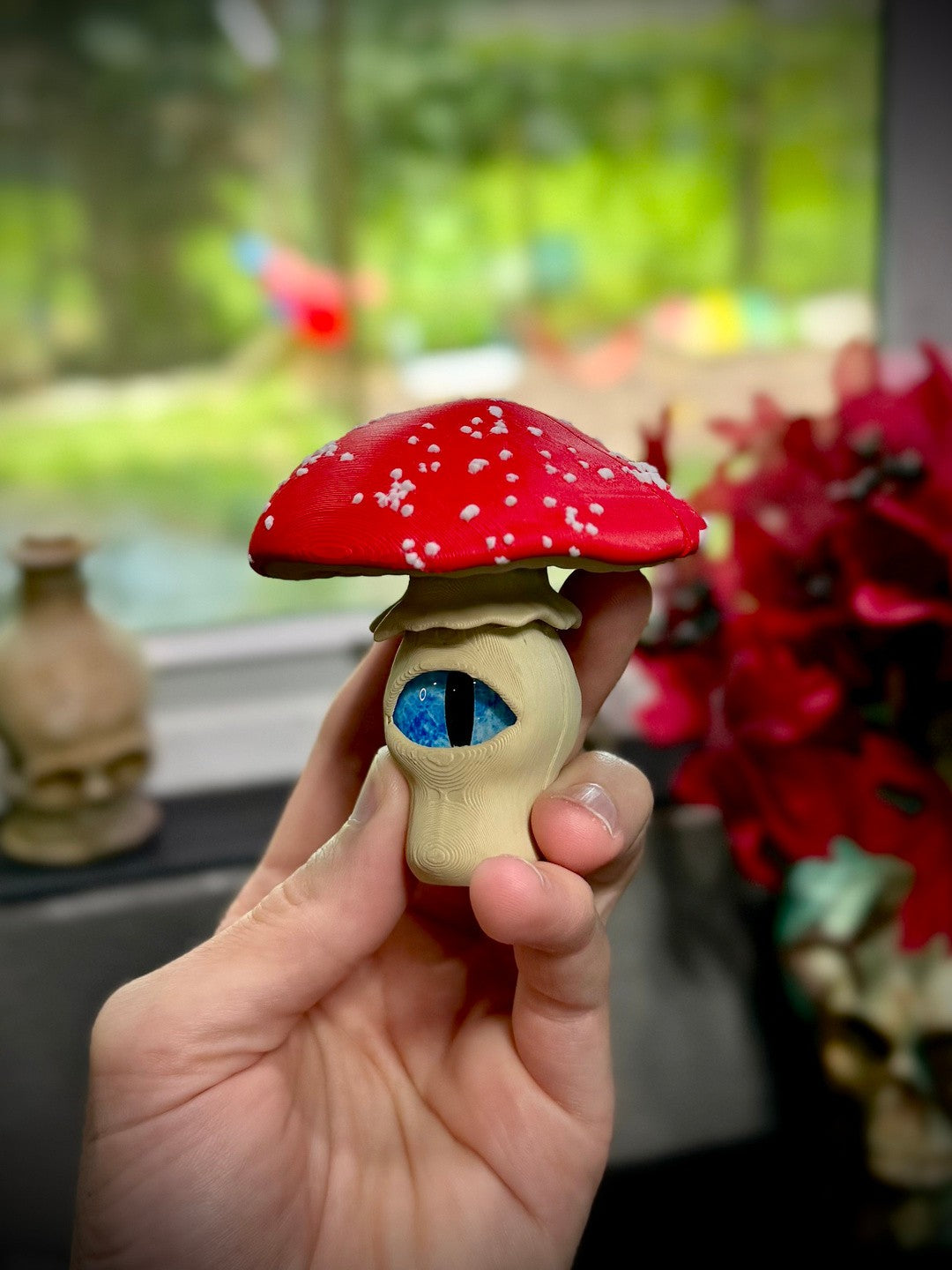 All Seeing Mushroom - Mushroom with Magical Eye (unpainted)