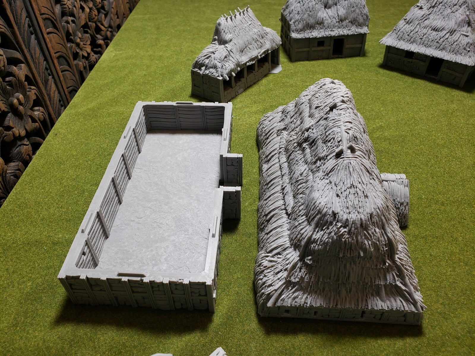 Rural Peasant Village - Dark Age Grass Huts - Country Hamlet Tabletop Terrain