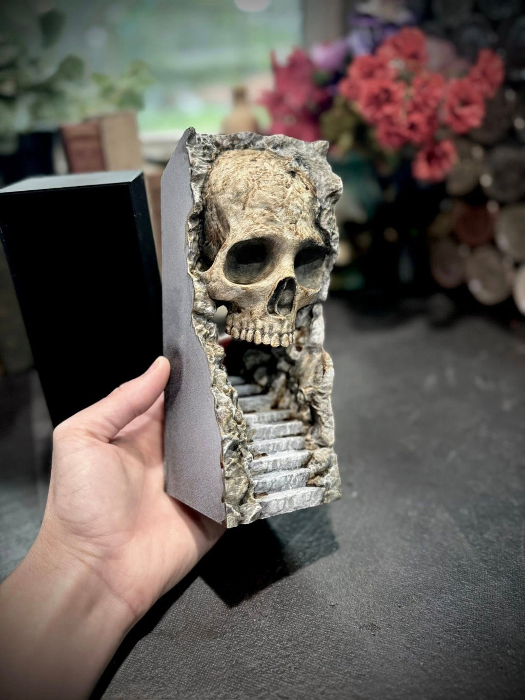 Skull Cave Book Nook - Stairs Ascending into the Lair of the Dead (unpainted)