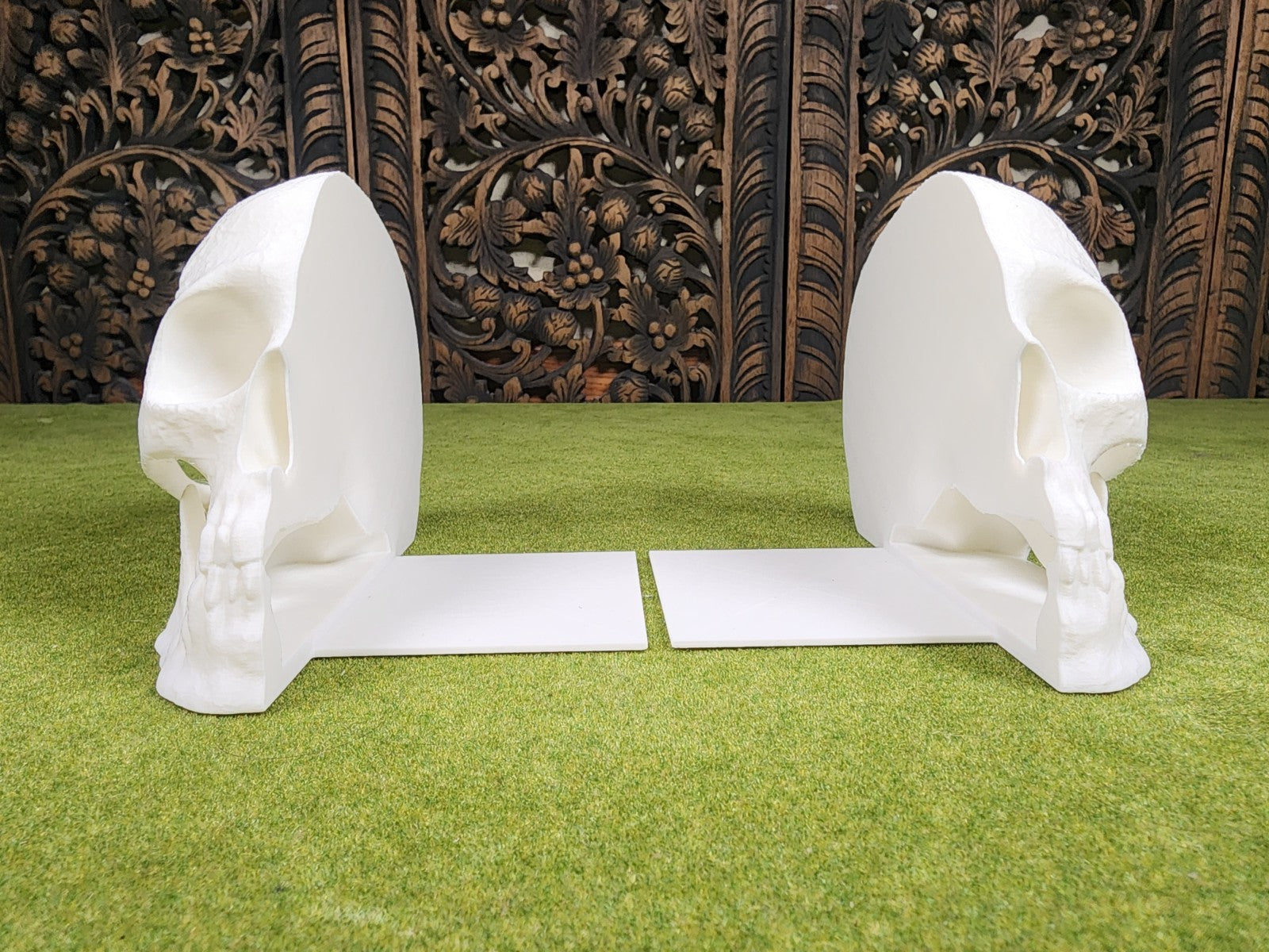 Split Skull Bookends - Book Shelf Decorations - Book Holders (unpainted)