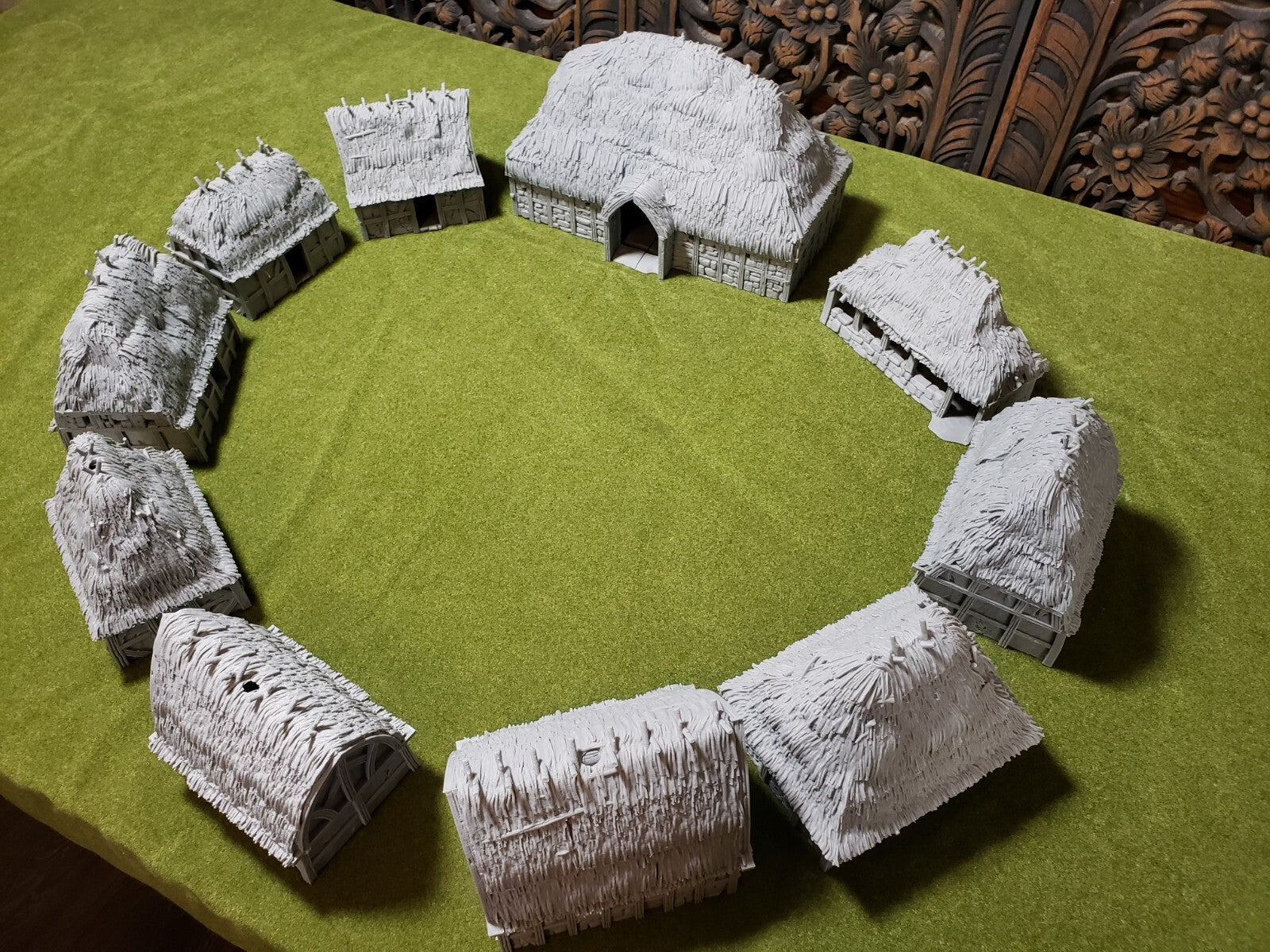 Rural Peasant Village - Dark Age Grass Huts - Country Hamlet Tabletop Terrain