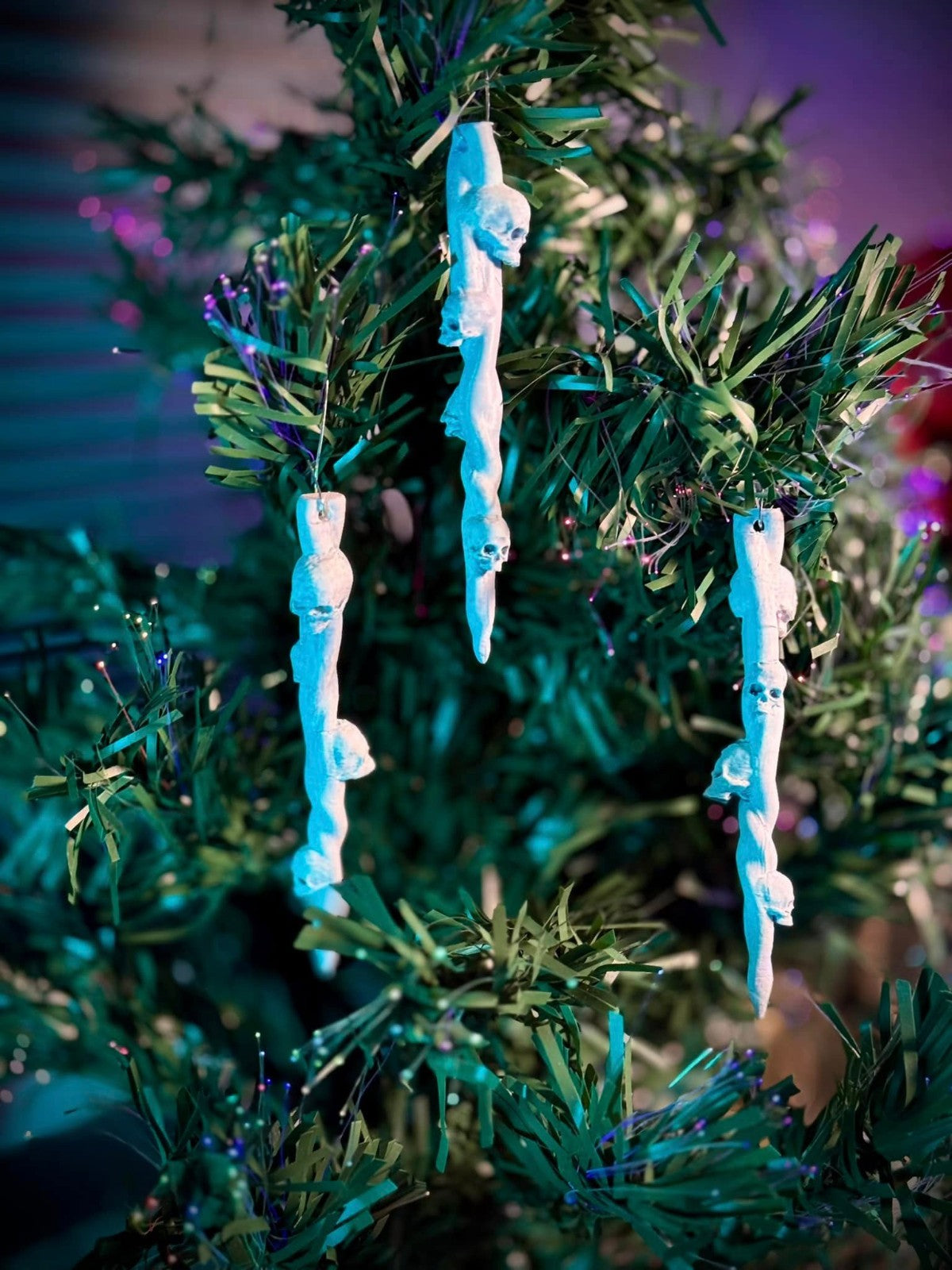 Icyskull - Skull Christmas Ornaments and Hanging Decorations (unpainted)