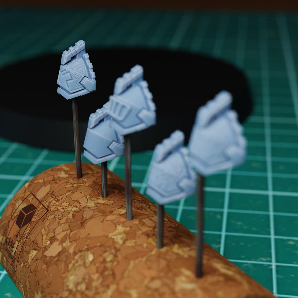Noble runic shoulder pads for power armour - Dwarves + Humans
