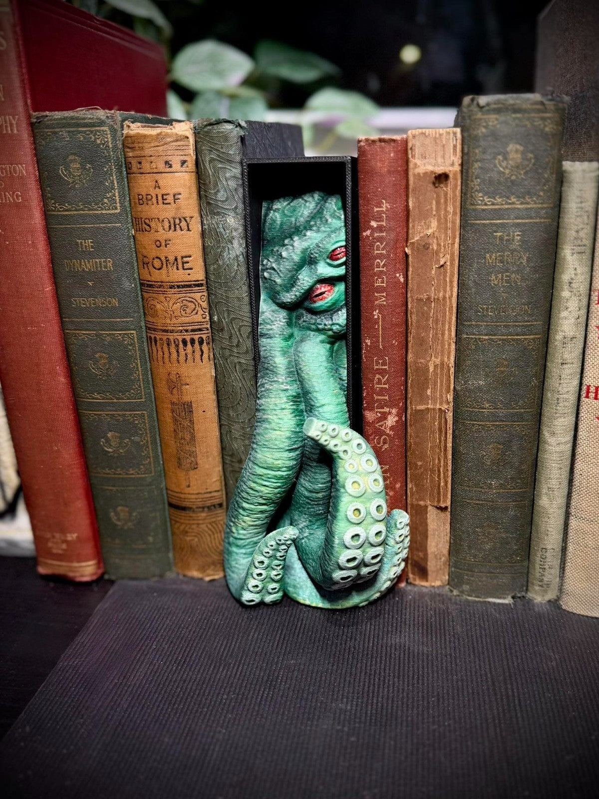 Cthulhu Book Nook - Halloween Decor - DnD Gift (unpainted)