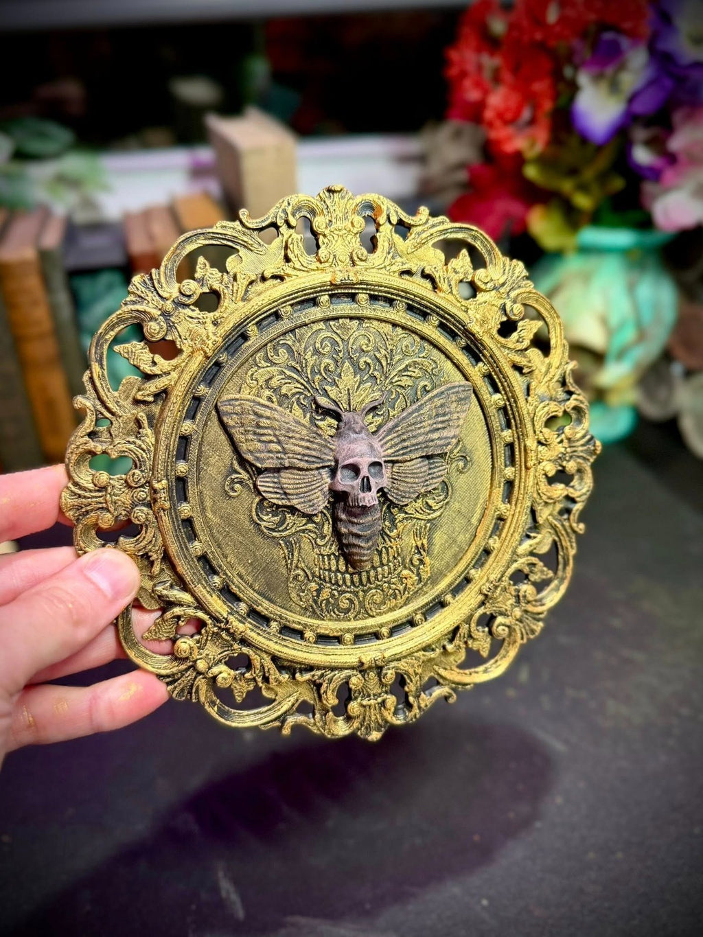 Gothic Wall Frame and Spine Hugger Display (unpainted)