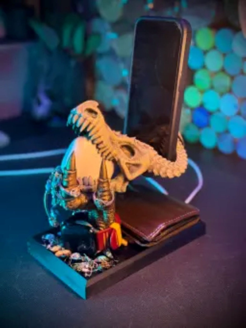 Dragon's Hoard - Fantasy Controler, Phone, Jewlery and Accessory Holder