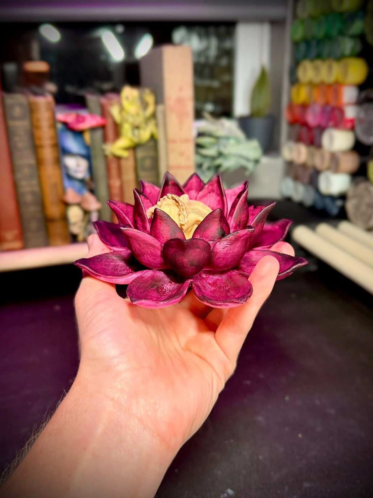 Death Lotus - Halloween Spooky Art - Gardening Decor (unpainted)