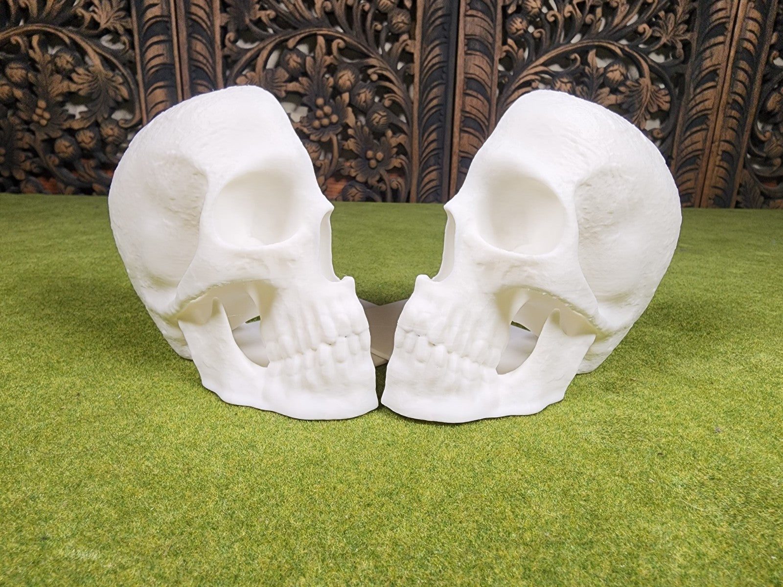 Split Skull Bookends - Book Shelf Decorations - Book Holders (unpainted)