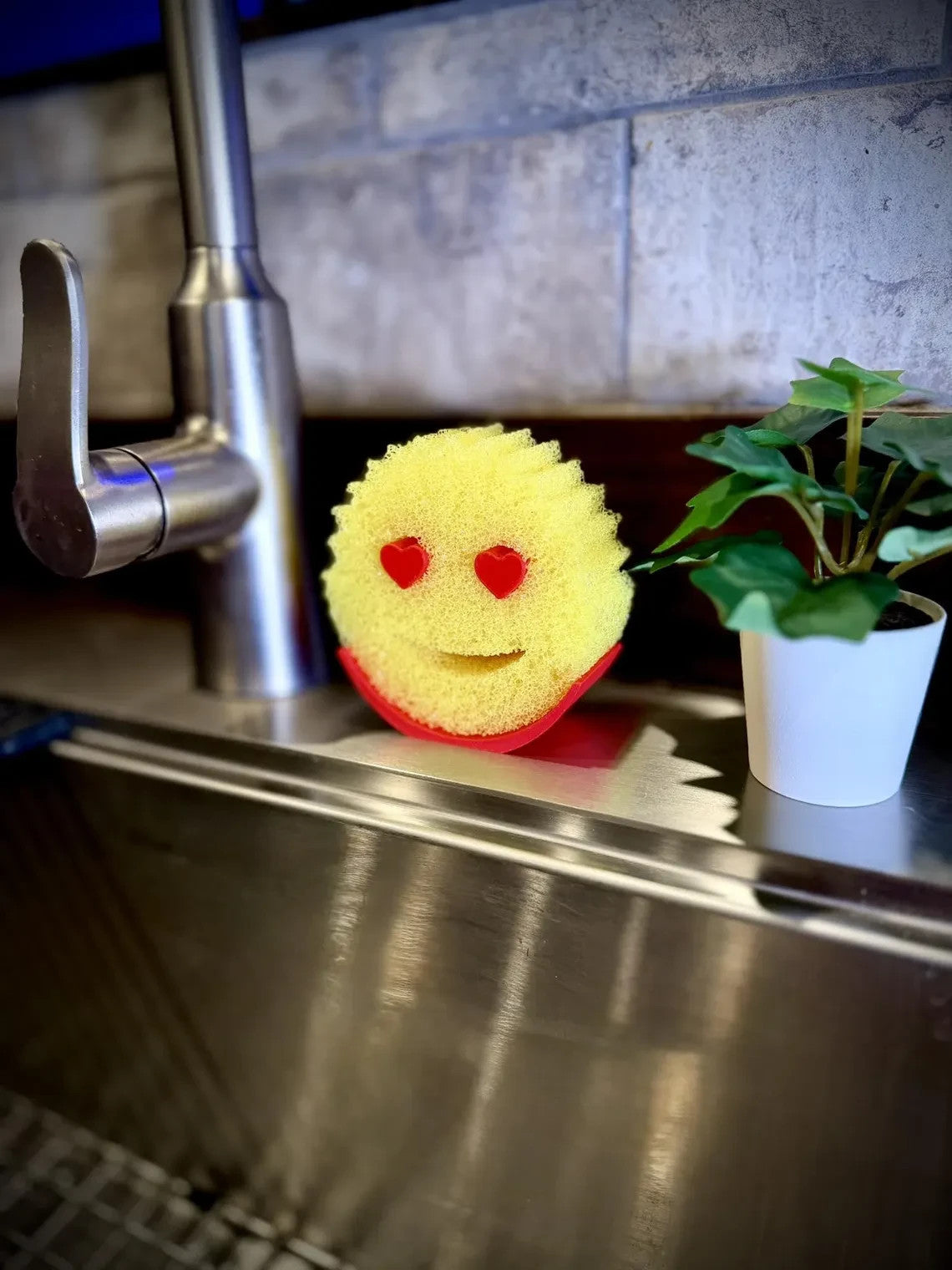 Scrub Daddy Holder - Kitchen Decor - Valentines Day Decor (unpainted)