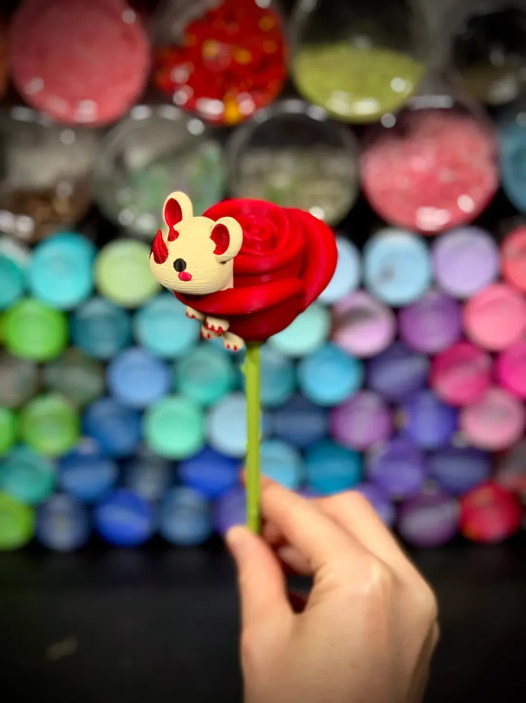 Rhinoceros(e) - Cute Rhino Rose Flower Decoration (unpainted)