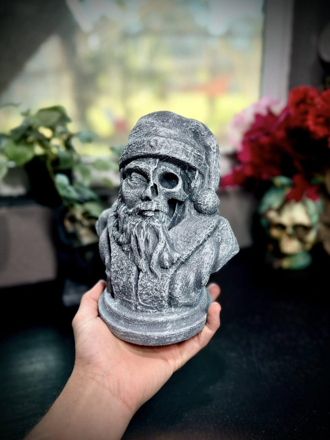 Skull Santa Bust Statue - Undead Santa - Christmas Nightmare (unpainted)