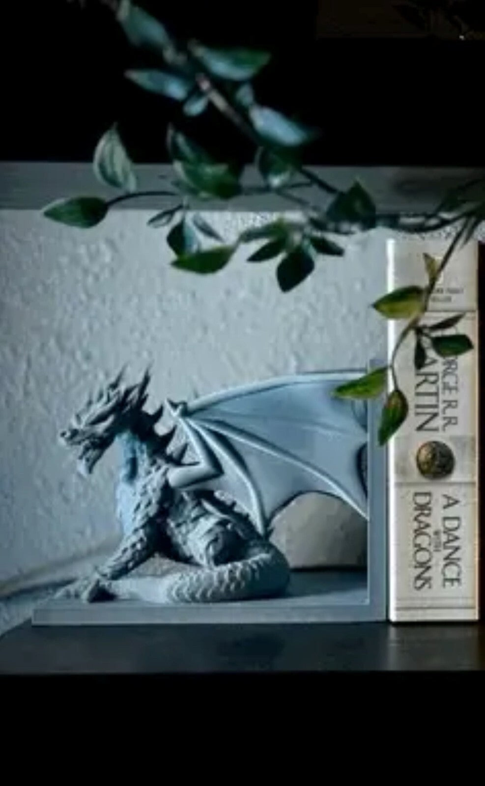 Dragon Bookends - 3D printed Fantasy Book Pillars - Gothic Home Decor (unpainted)